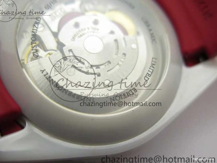 0123 WrinkleFree Submariner 40mm White Ceramic 5GF Best Edition White Red Dial on Red Rubber Strap SA 2485